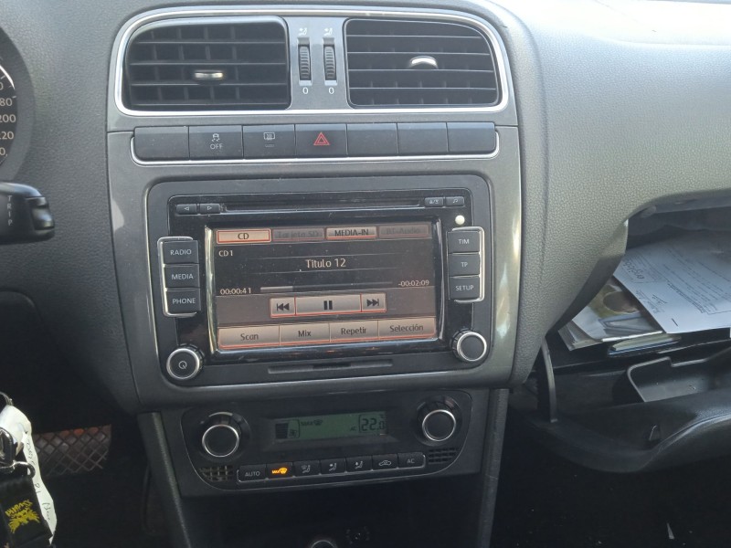 volkswagen polo v (6r1, 6c1) del año 2010