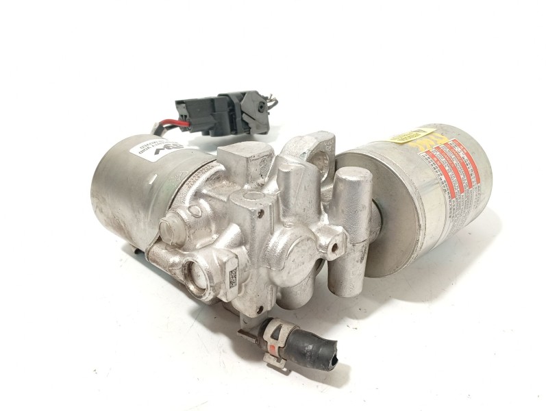 Recambio de servofreno para toyota corolla fastback (_e21_) 1.8 hybrid (zwe211) referencia OEM IAM 4707047070  