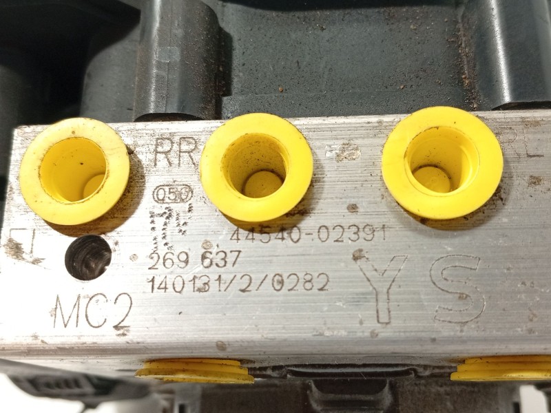 Recambio de abs para toyota auris active referencia OEM IAM 4454002391 0265956014 269637