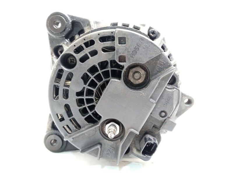 Recambio de alternador para renault master ii furgoneta (fd) 2.5 dci referencia OEM IAM 8200692868 0124525133 