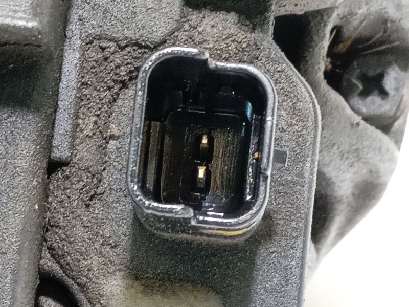 Recambio de alternador para renault master ii furgoneta (fd) 2.5 dci referencia OEM IAM 8200692868 0124525133 