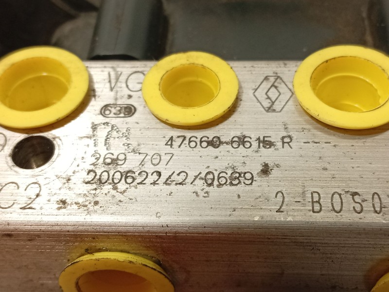 Recambio de abs para dacia sandero stepway essential referencia OEM IAM 476606615R 2265106455 269707