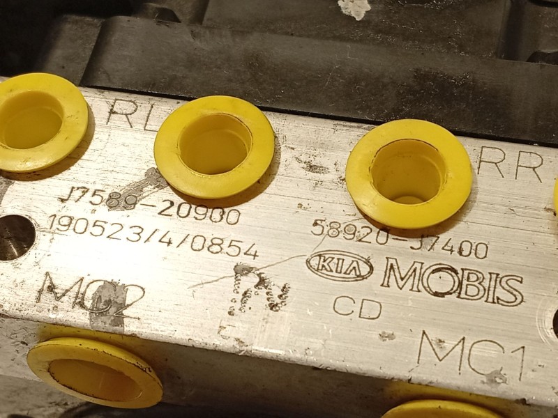 Recambio de abs para kia ceed concept referencia OEM IAM 58920J7400 6158943100 J758920900