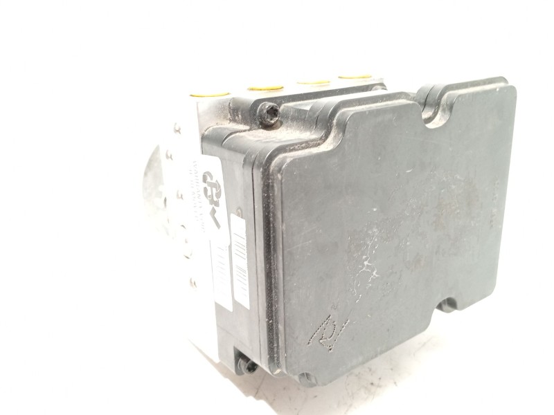Recambio de abs para hyundai i20 active 1.4 referencia OEM IAM 58920C8250 6158945200 C858920550