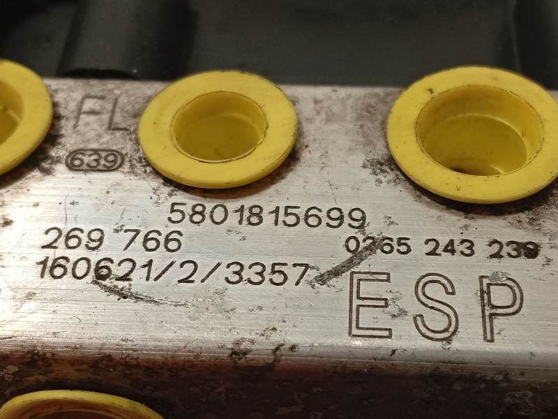 Recambio de abs para iveco daily 35 s referencia OEM IAM 5801815699 2265106516 269766