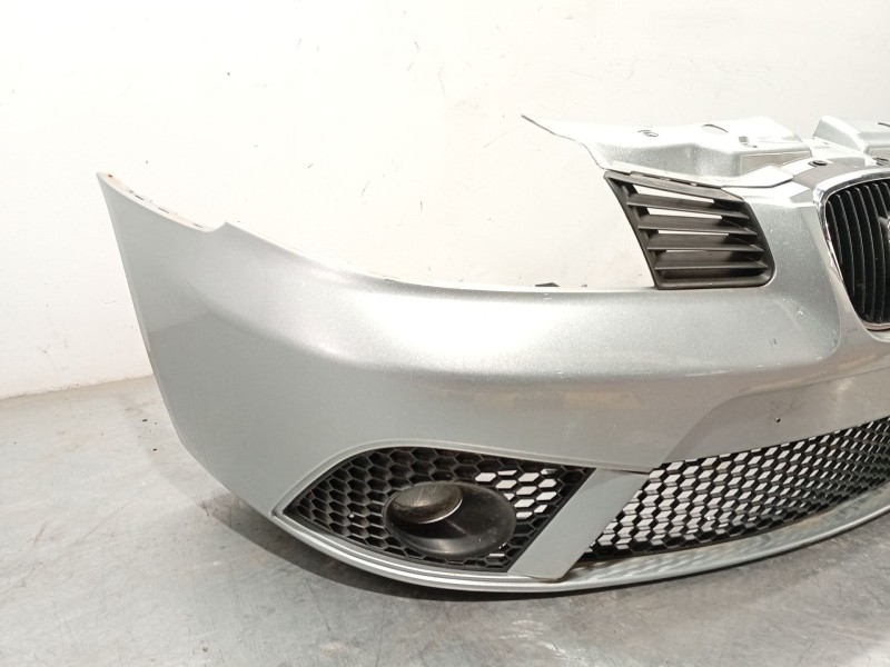 Recambio de paragolpes delantero para seat ibiza iii (6l1) 1.4 tdi referencia OEM IAM 6L6807217K 6L6807217KGRU 