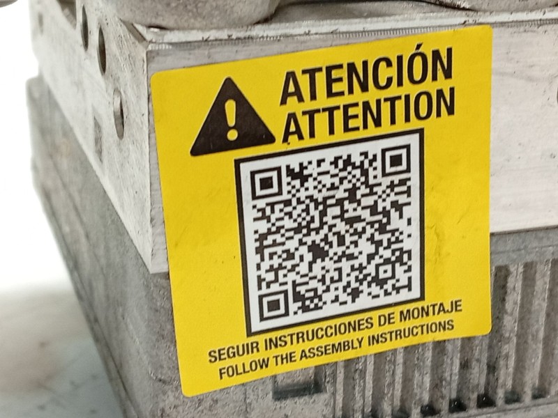 Recambio de abs para toyota yaris hsd active referencia OEM IAM 4721052480 4727047030 