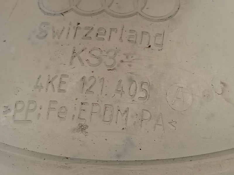 Recambio de deposito expansion para audi e-tron (gen) 50 quattro referencia OEM IAM 4KE121405A  