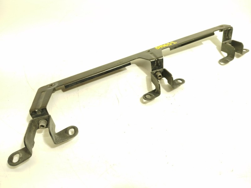 Recambio de soporte para audi r8 (4s3, 4sp) 5.2 fsi quattro referencia OEM IAM 4S8813891  