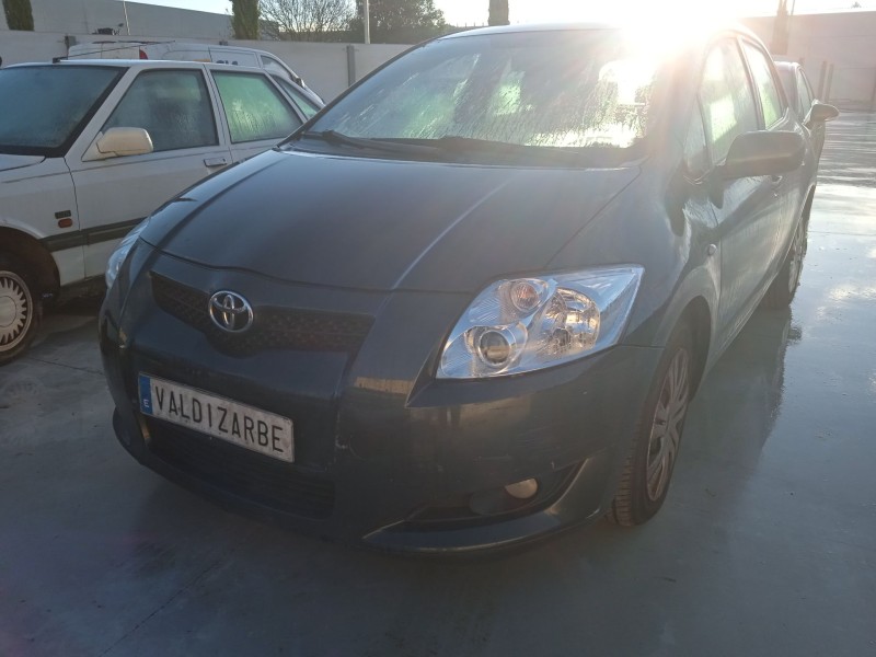 toyota auris (_e15_) del año 2008