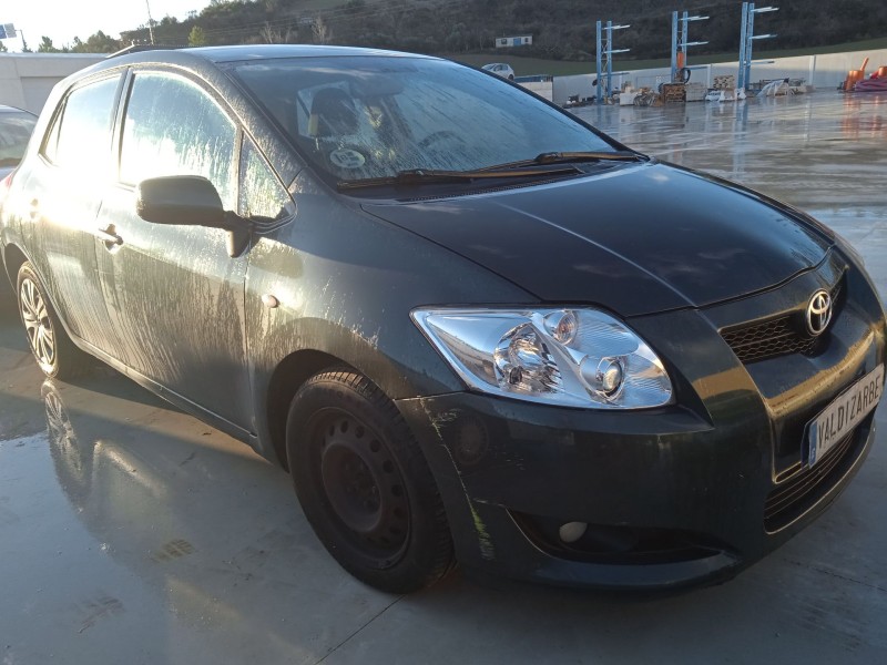 toyota auris (_e15_) del año 2008