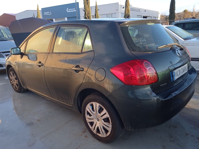 toyota auris (_e15_) del año 2008