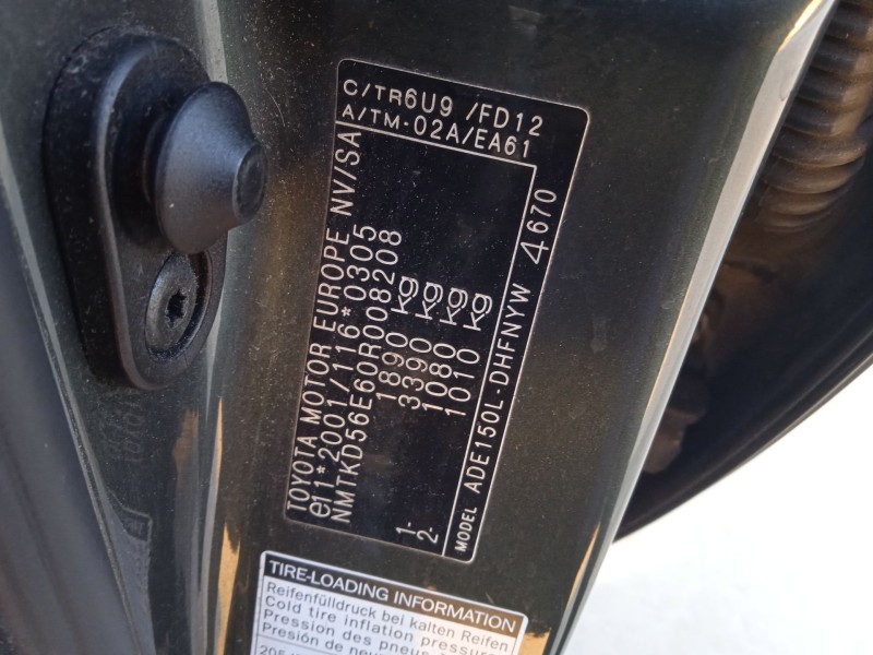 toyota auris (_e15_) del año 2008