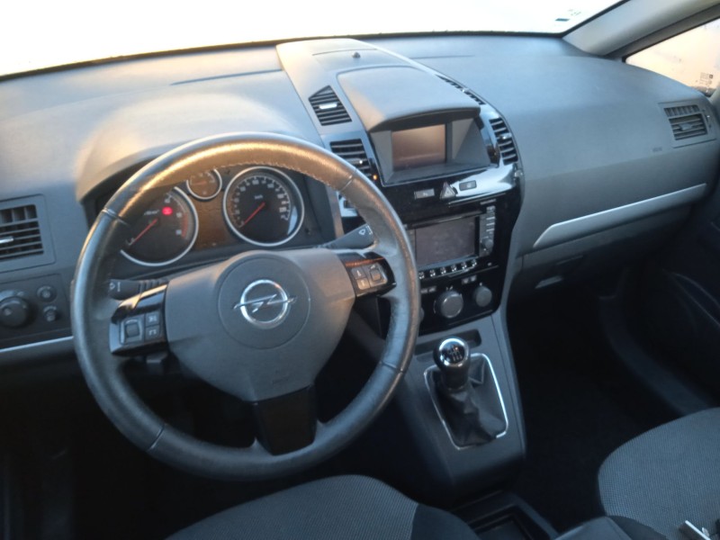opel zafira / zafira family b (a05) del año 2013