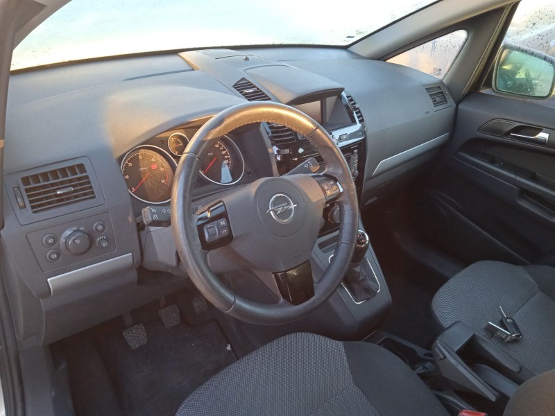 opel zafira / zafira family b (a05) del año 2013