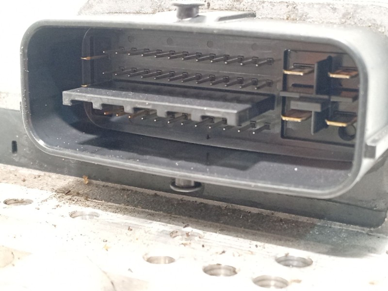 Recambio de abs para toyota auris station wagon (_e18_) 1.8 hybrid (zwe186_) referencia OEM IAM 4721012170 4727047030 