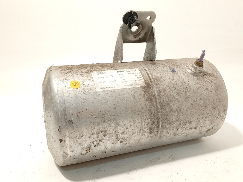 Recambio de acumulador suspension neumatica para audi e-tron (gen) 50 quattro referencia OEM IAM 4KE616204A  