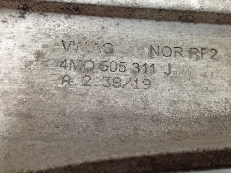 Recambio de brazo suspension inferior trasero izquierdo para audi e-tron (gen) 50 quattro referencia OEM IAM 4M0505311J  