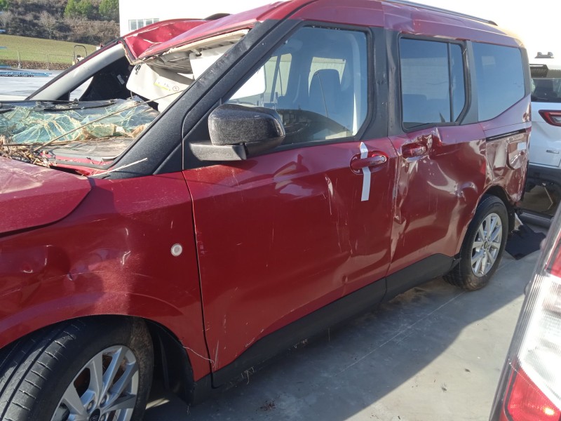 ford tourneo courier del año 2024