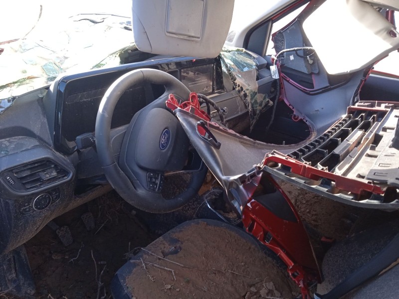 ford tourneo courier del año 2024