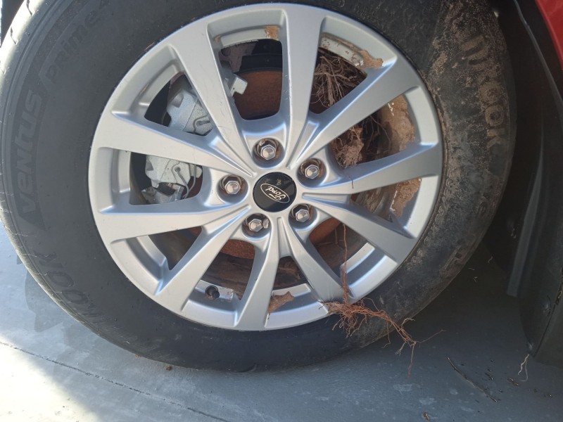 ford tourneo courier del año 2024