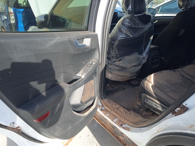 ford kuga iii (dfk) del año 2020