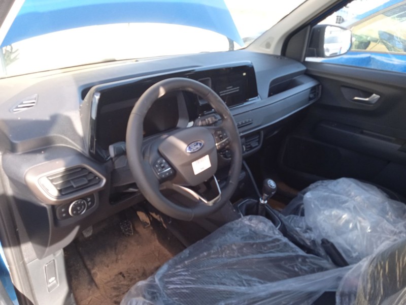 ford tourneo courier del año 2024