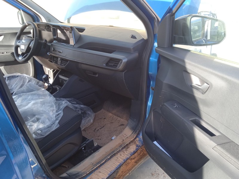 ford tourneo courier del año 2024