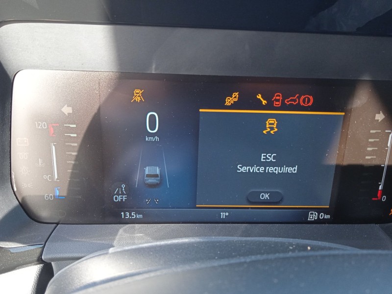 ford tourneo courier del año 2024