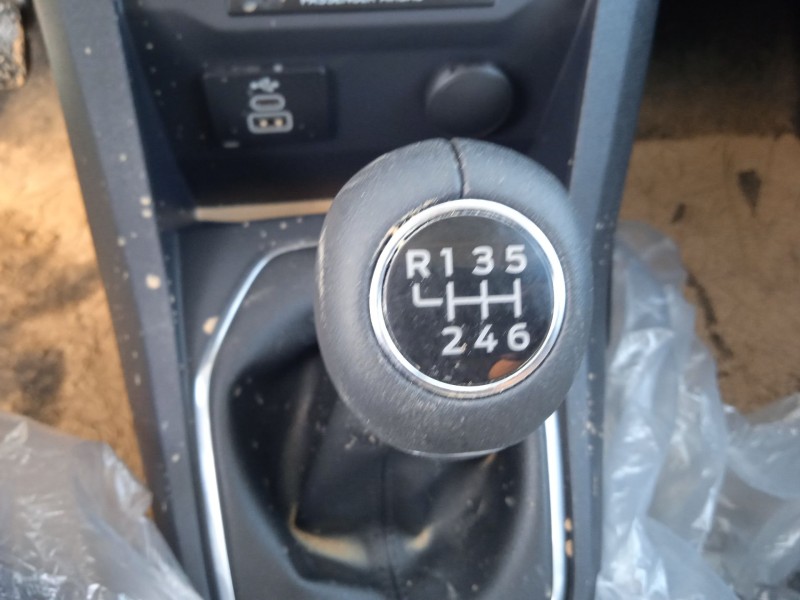 ford tourneo courier del año 2024