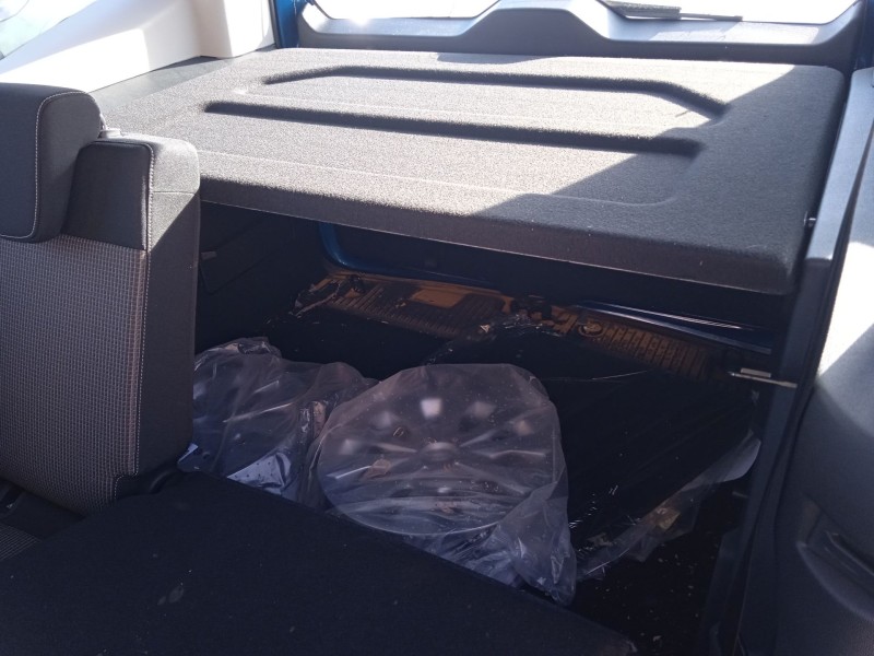 ford tourneo courier del año 2024