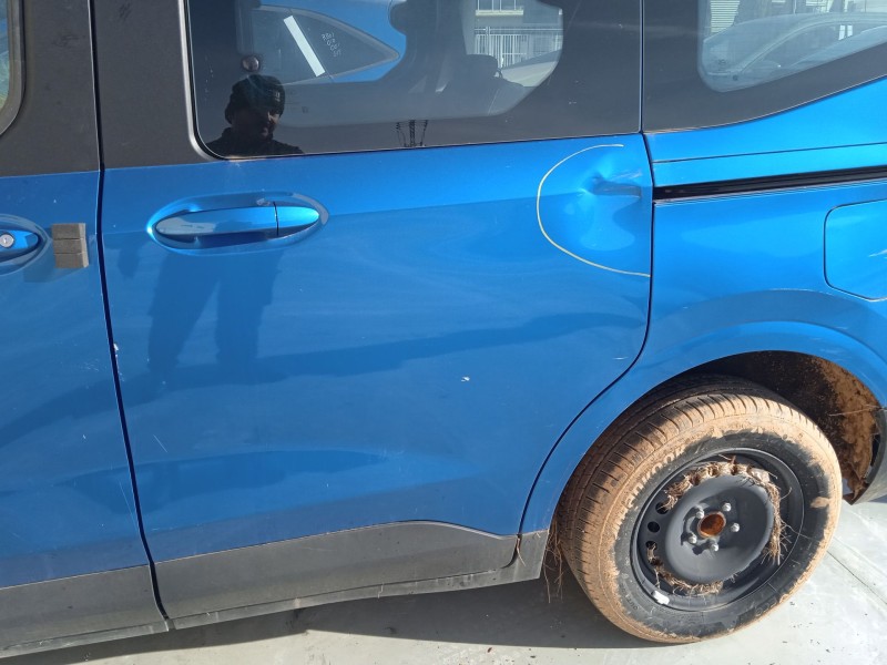 ford tourneo courier del año 2024