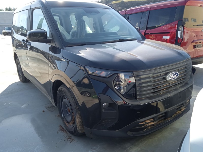 ford tourneo courier del año 2024