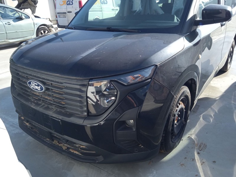 ford tourneo courier del año 2024
