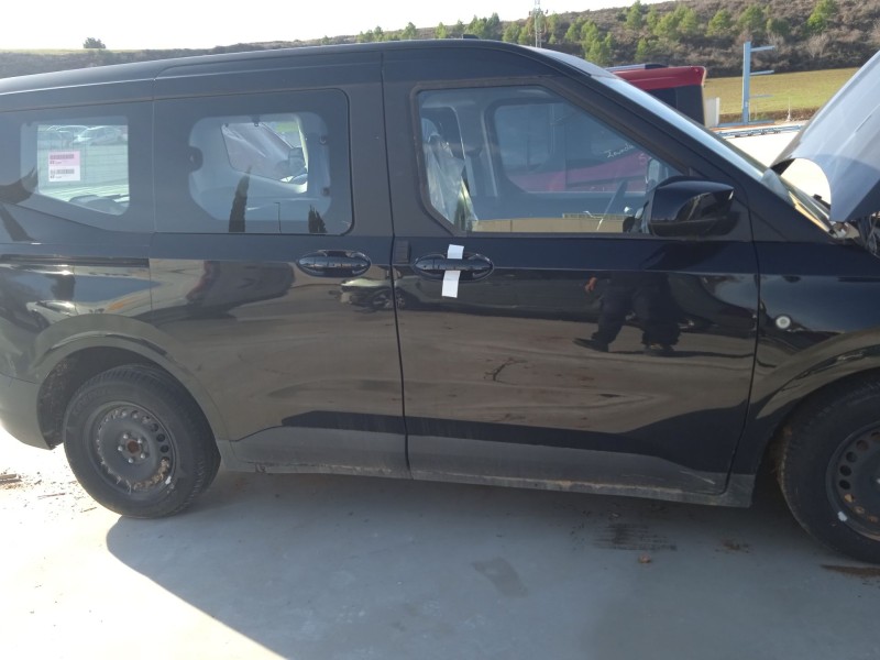 ford tourneo courier del año 2024