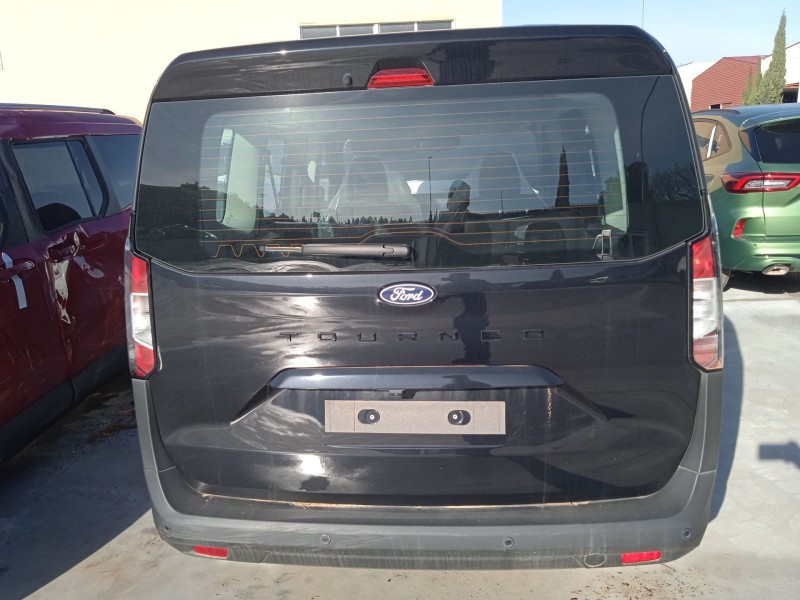 ford tourneo courier del año 2024
