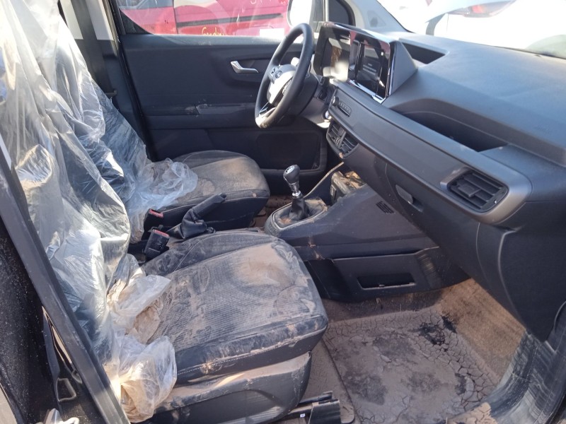 ford tourneo courier del año 2024