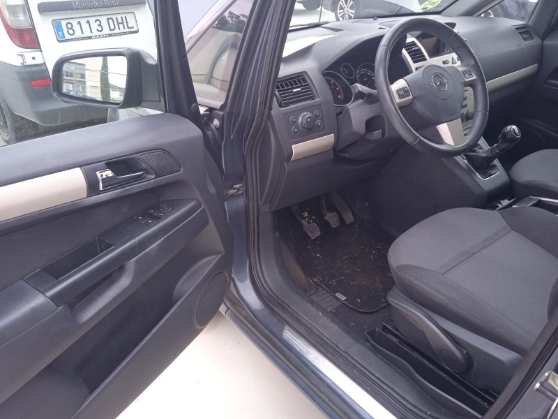 opel zafira / zafira family b (a05) del año 2009