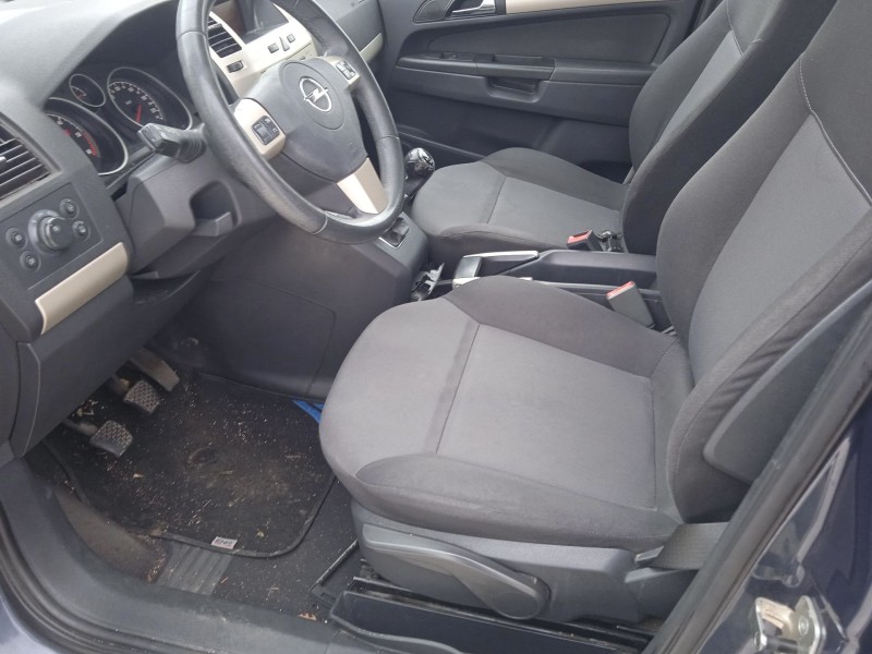 opel zafira / zafira family b (a05) del año 2009