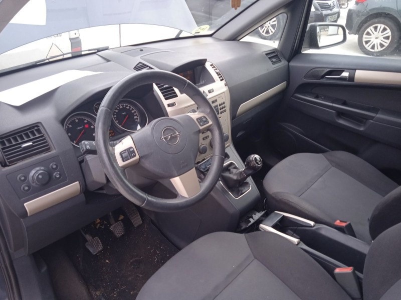 opel zafira / zafira family b (a05) del año 2009