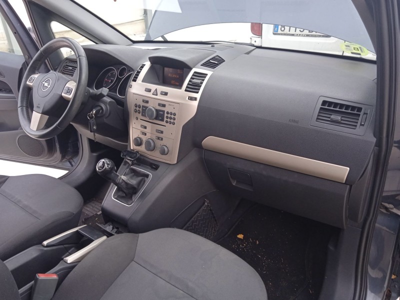 opel zafira / zafira family b (a05) del año 2009