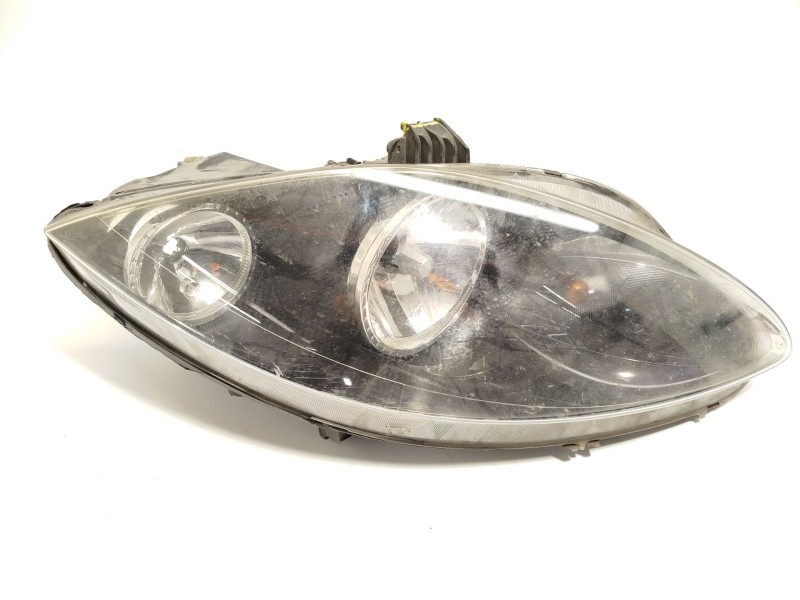 Recambio de faro derecho para seat leon (1p1) 2.0 tdi 16v referencia OEM IAM 5P1941006D  89315801