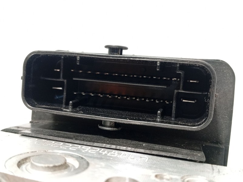 Recambio de abs para fiat 500 l (330) mirror referencia OEM IAM 52090298 A007C850 54087947A