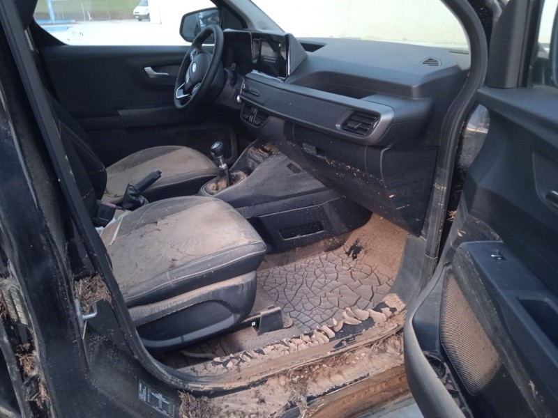 ford tourneo courier del año 2024