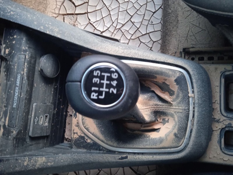 ford tourneo courier del año 2024