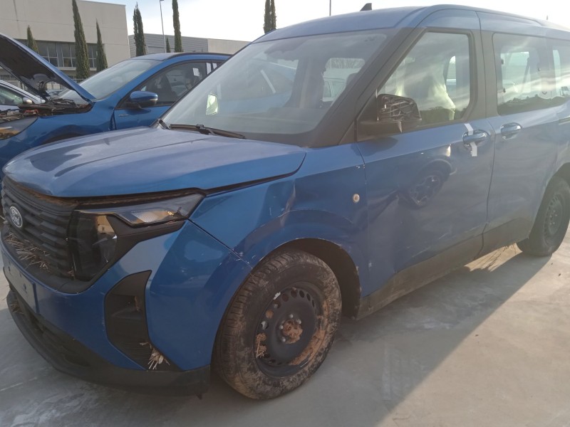 ford tourneo courier del año 2024