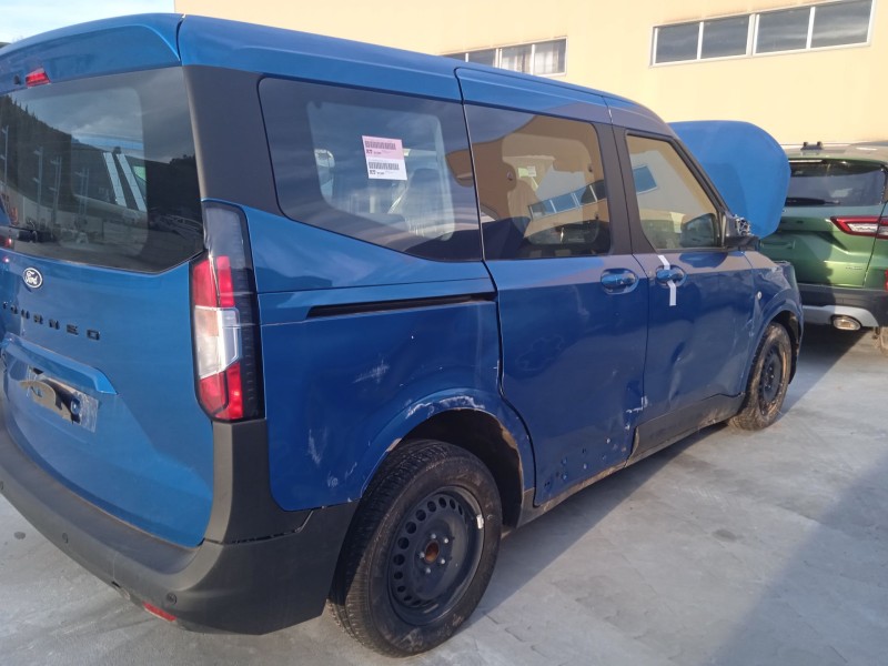 ford tourneo courier del año 2024