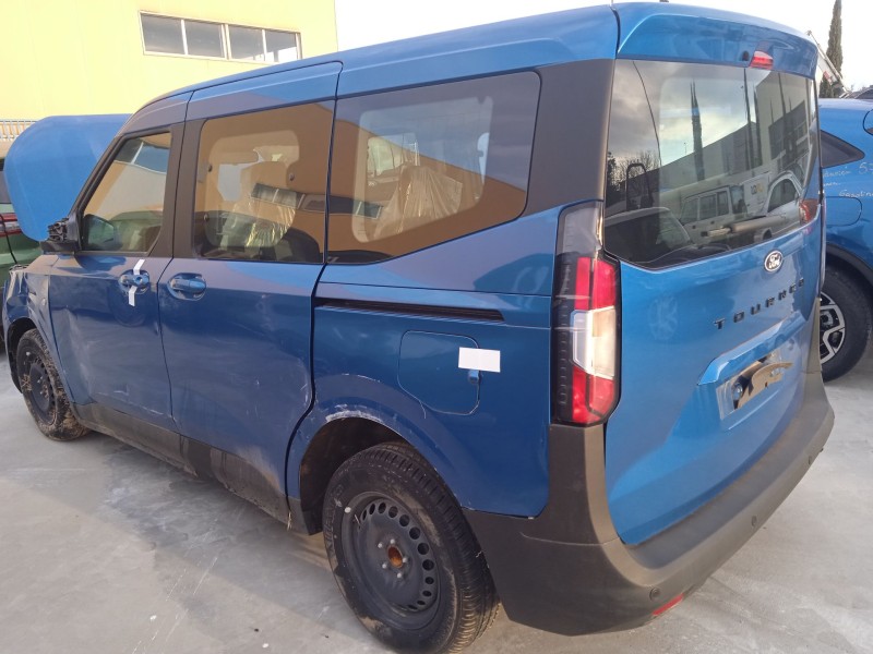 ford tourneo courier del año 2024
