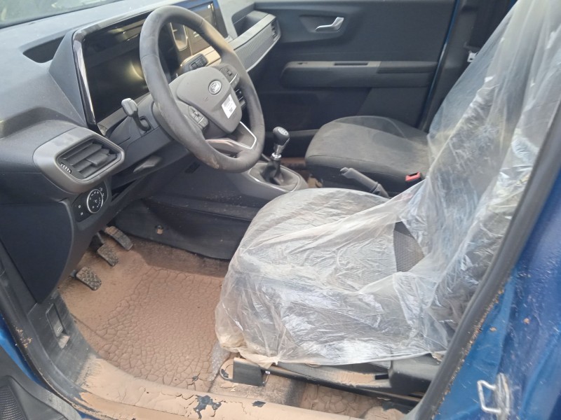 ford tourneo courier del año 2024