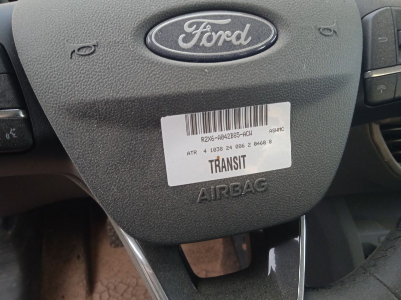 ford tourneo courier del año 2024